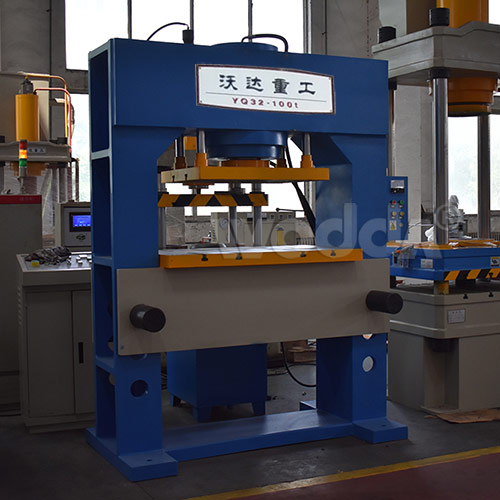 200噸龍門(mén)液壓機(jī)_龍門(mén)框式液壓機(jī)