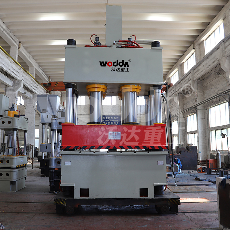 復(fù)合材料濾芯板液壓機(jī)2000噸液壓機(jī) 復(fù)合材料濾芯板液壓機(jī)2000噸液壓機(jī)