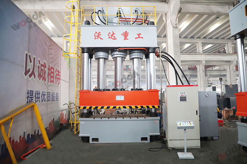 玻璃鋼成型液壓機_1000噸四柱液壓機_液壓機廠家 玻璃鋼成型液壓機_1000噸四柱液壓機_液壓機廠家