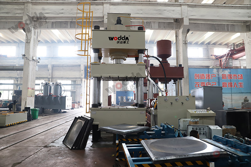 不銹鋼水箱板成型液壓機 不銹鋼水箱板成型液壓機