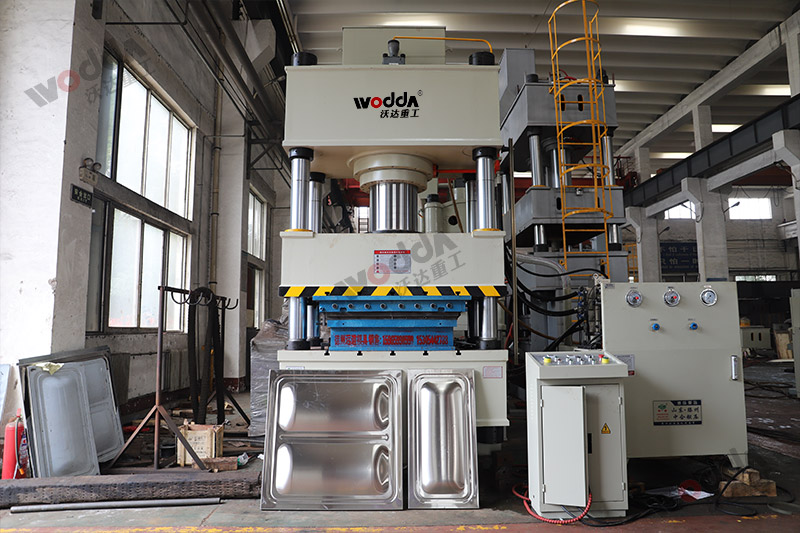 不銹鋼水箱板成型液壓機 不銹鋼水箱板成型液壓機