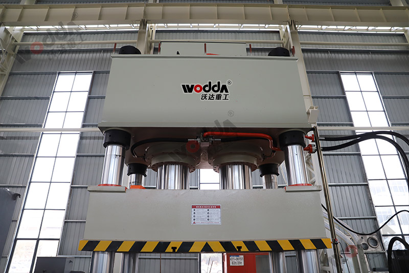 塑料托盤(pán)成型液壓機(jī) 塑料托盤(pán)成型液壓機(jī)