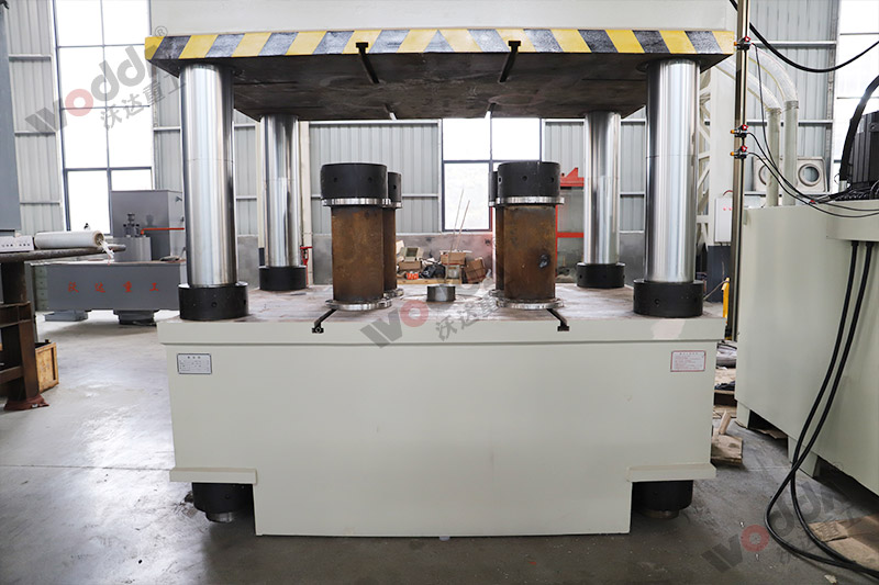 塑料托盤(pán)成型液壓機(jī) 塑料托盤(pán)成型液壓機(jī)