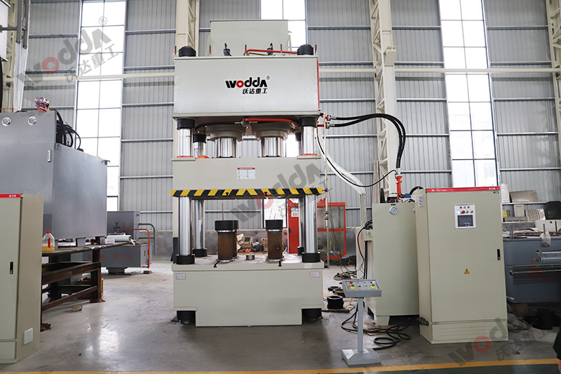 塑料托盤(pán)成型液壓機(jī) 塑料托盤(pán)成型液壓機(jī)