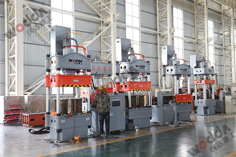 滕州液壓機(jī)哪家質(zhì)量好?液壓機(jī)廠家首選! 滕州液壓機(jī)哪家質(zhì)量好?液壓機(jī)廠家首選!