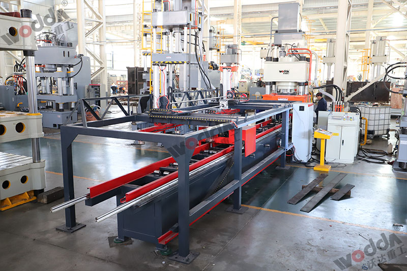 400噸錨桿托盤液壓機(jī) 400噸錨桿托盤液壓機(jī)