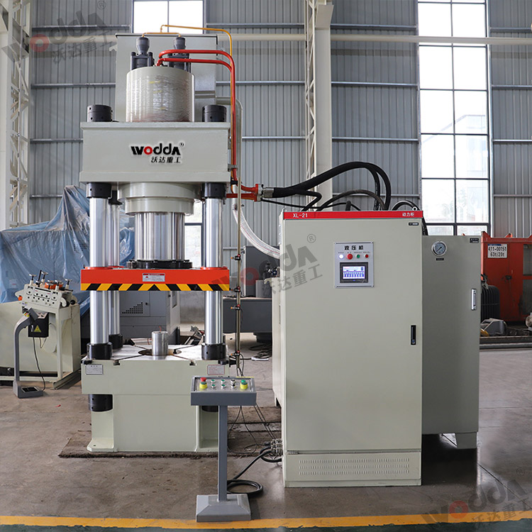 500噸熱模鍛液壓機(jī) 500噸熱模鍛液壓機(jī)