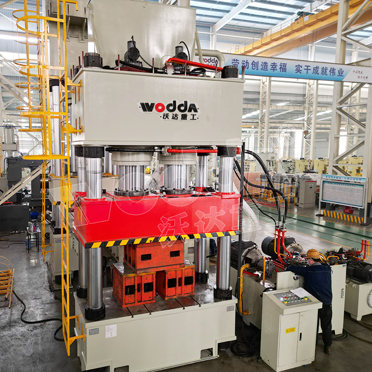 1000噸雙缸四柱液壓機(圖1) 1000噸雙缸四柱液壓機(圖1)