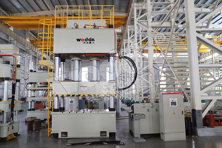 500噸雙缸四柱液壓機(jī) 500噸雙缸四柱液壓機(jī)