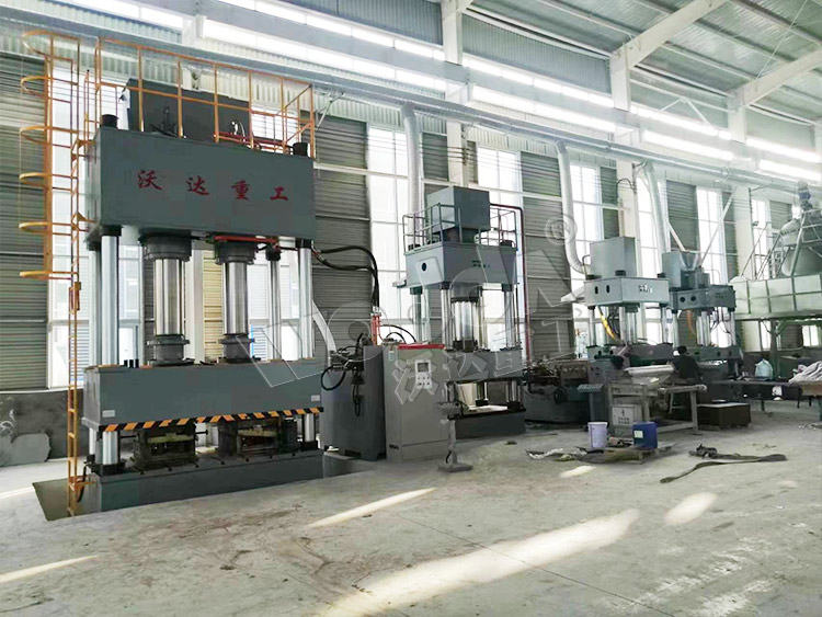 伺服雙缸800噸液壓機(jī) 伺服雙缸800噸液壓機(jī)