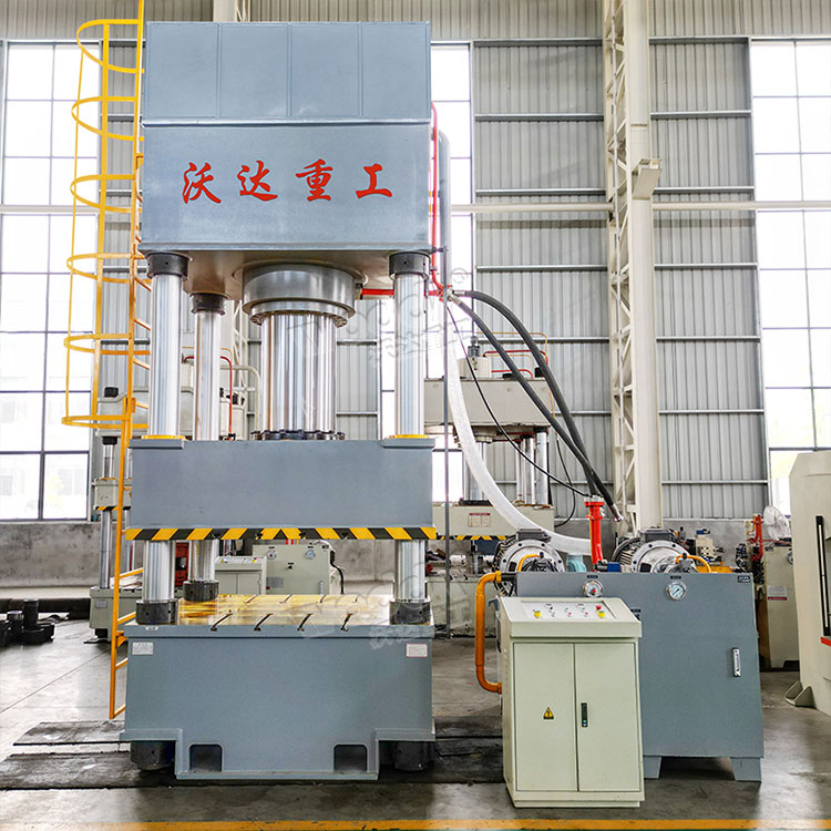 熱壓汽車(chē)內(nèi)飾件液壓機(jī)車(chē)間實(shí)拍圖 熱壓汽車(chē)內(nèi)飾件液壓機(jī)車(chē)間實(shí)拍圖