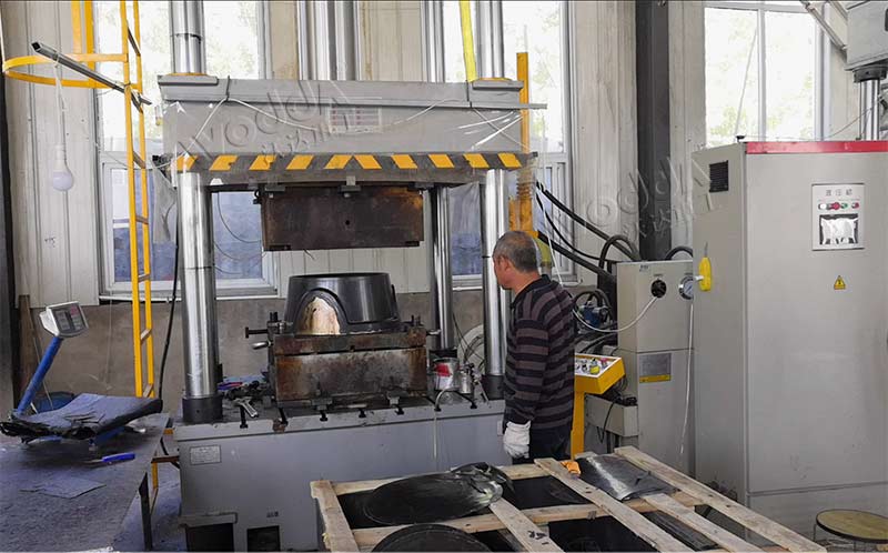 500噸四柱液壓機(jī)廠(chǎng)家 500噸四柱液壓機(jī)廠(chǎng)家