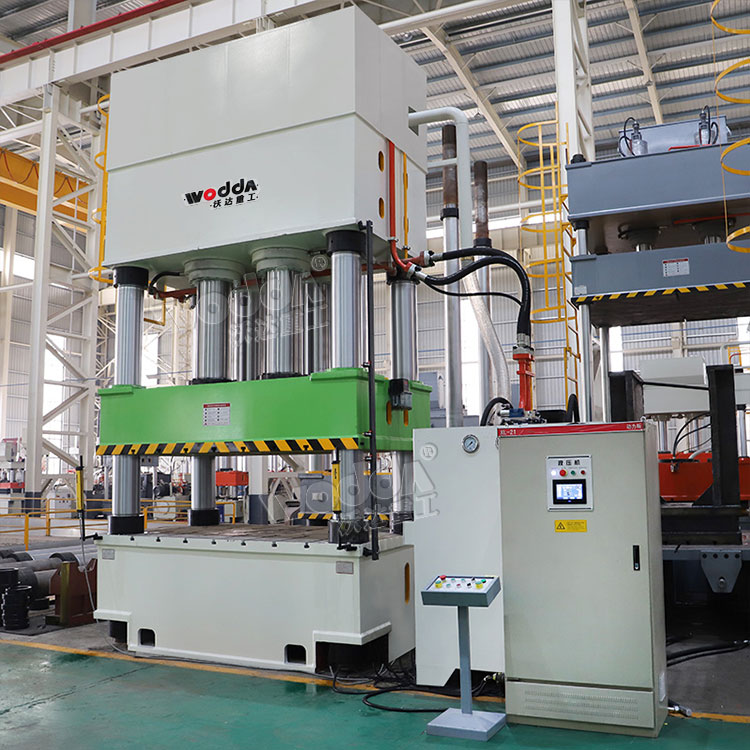 1000噸塑料托盤(pán)成型液壓機(jī) 1000噸塑料托盤(pán)成型液壓機(jī)