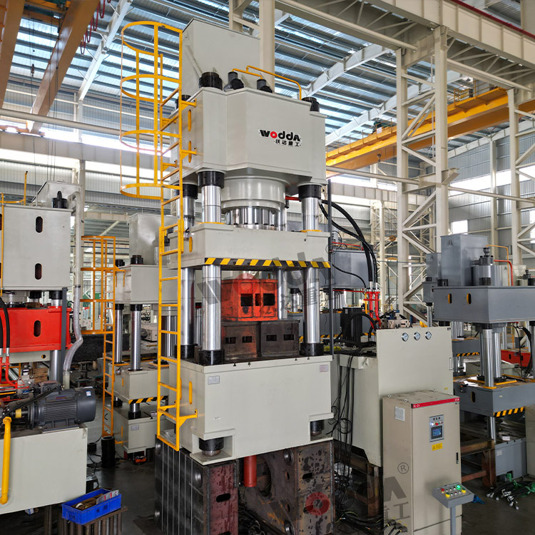 1000噸陶瓷粉末成型壓力機(jī) 1000噸陶瓷粉末成型壓力機(jī)