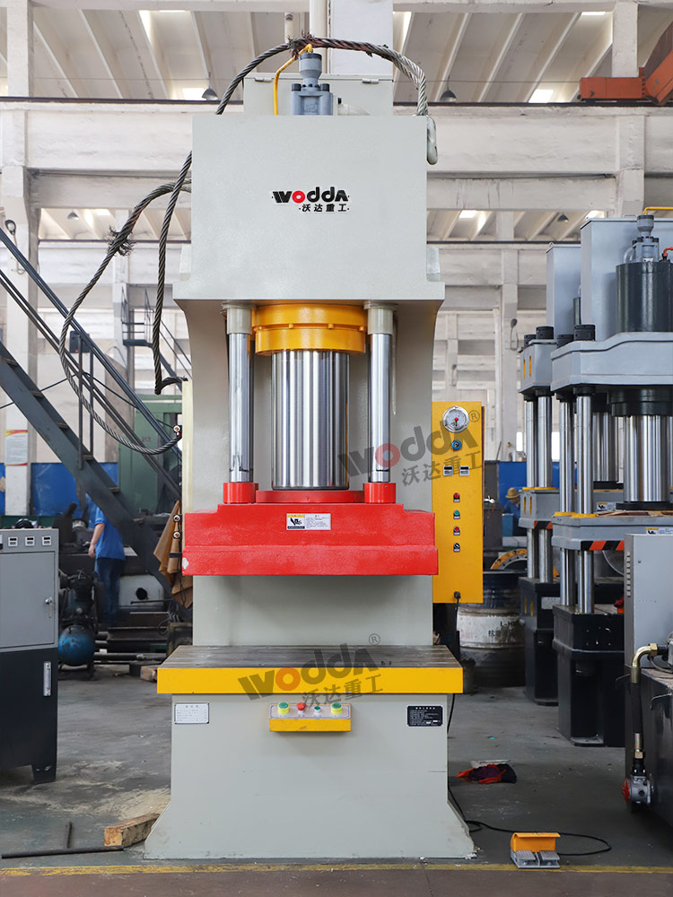 315噸單臂液壓機(jī) 315噸單臂液壓機(jī)