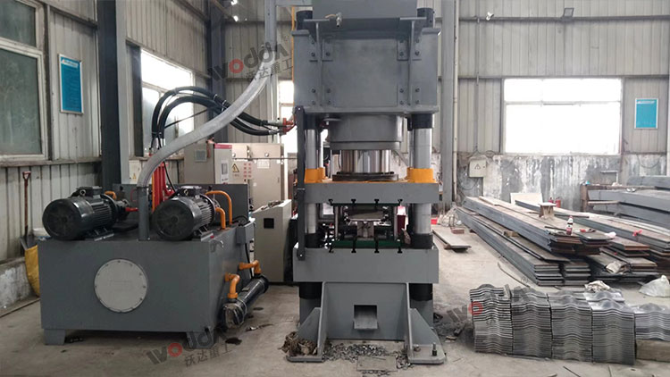 500噸四柱液壓機(jī)(錨桿托盤液壓機(jī)) 500噸四柱液壓機(jī)(錨桿托盤液壓機(jī))