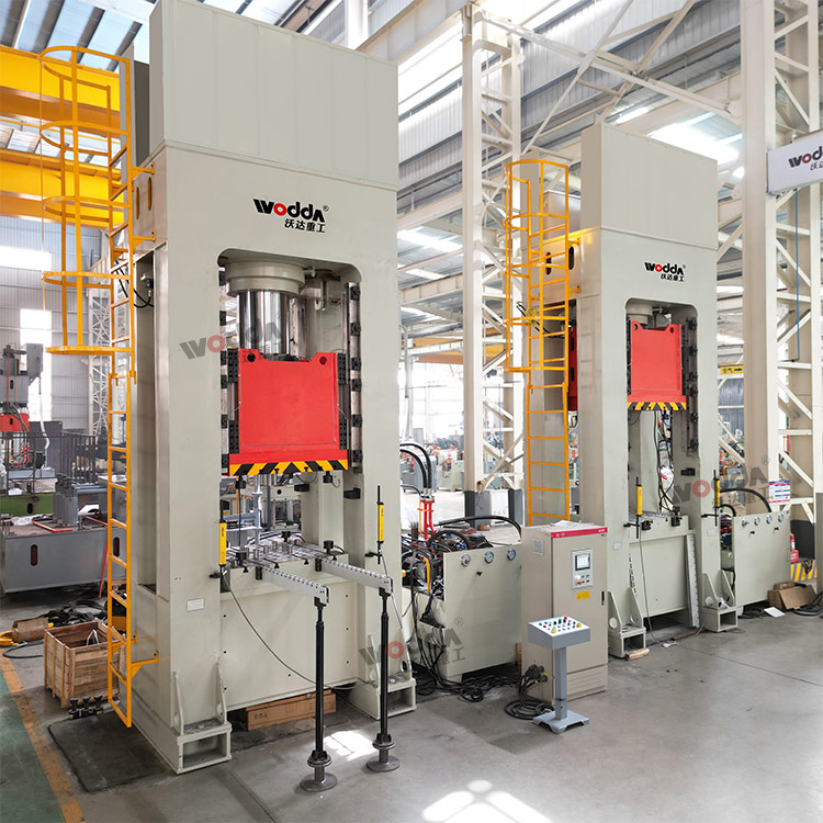 框架式復(fù)合材料成型液壓機(jī) 框架式復(fù)合材料成型液壓機(jī)