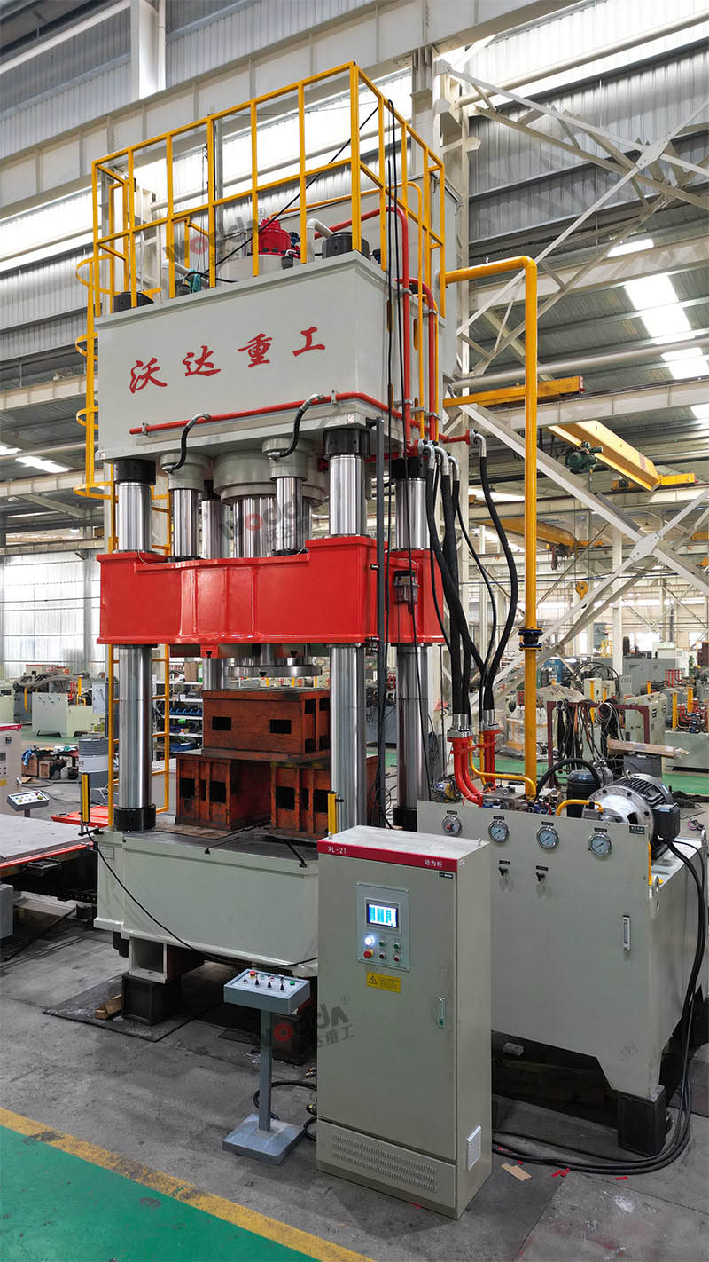 800噸封頭拉伸液壓機(jī) 800噸封頭拉伸液壓機(jī)