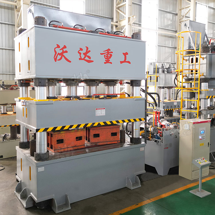 大臺(tái)面800噸三梁四柱液壓機(jī) 大臺(tái)面800噸三梁四柱液壓機(jī)