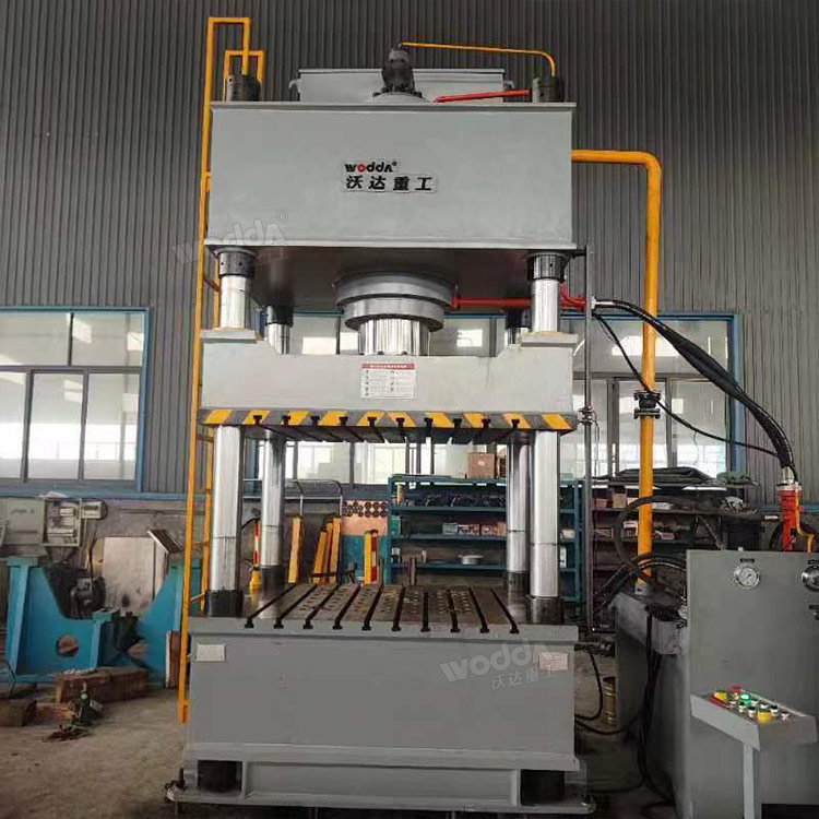 500噸四柱拉伸機(jī)客戶(hù)現(xiàn)場(chǎng) 500噸四柱拉伸機(jī)客戶(hù)現(xiàn)場(chǎng)