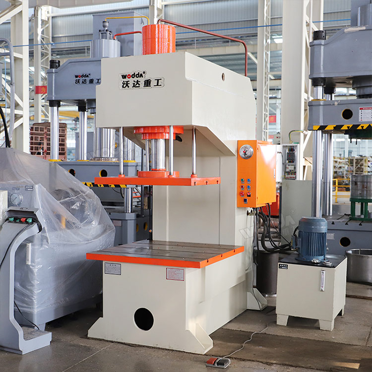 100噸單臂液壓機(jī) 100噸單臂液壓機(jī)