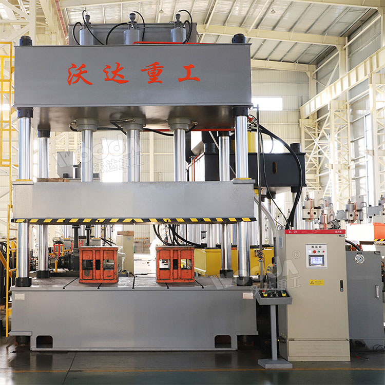 315噸三梁四柱液壓機(jī) 315噸三梁四柱液壓機(jī)