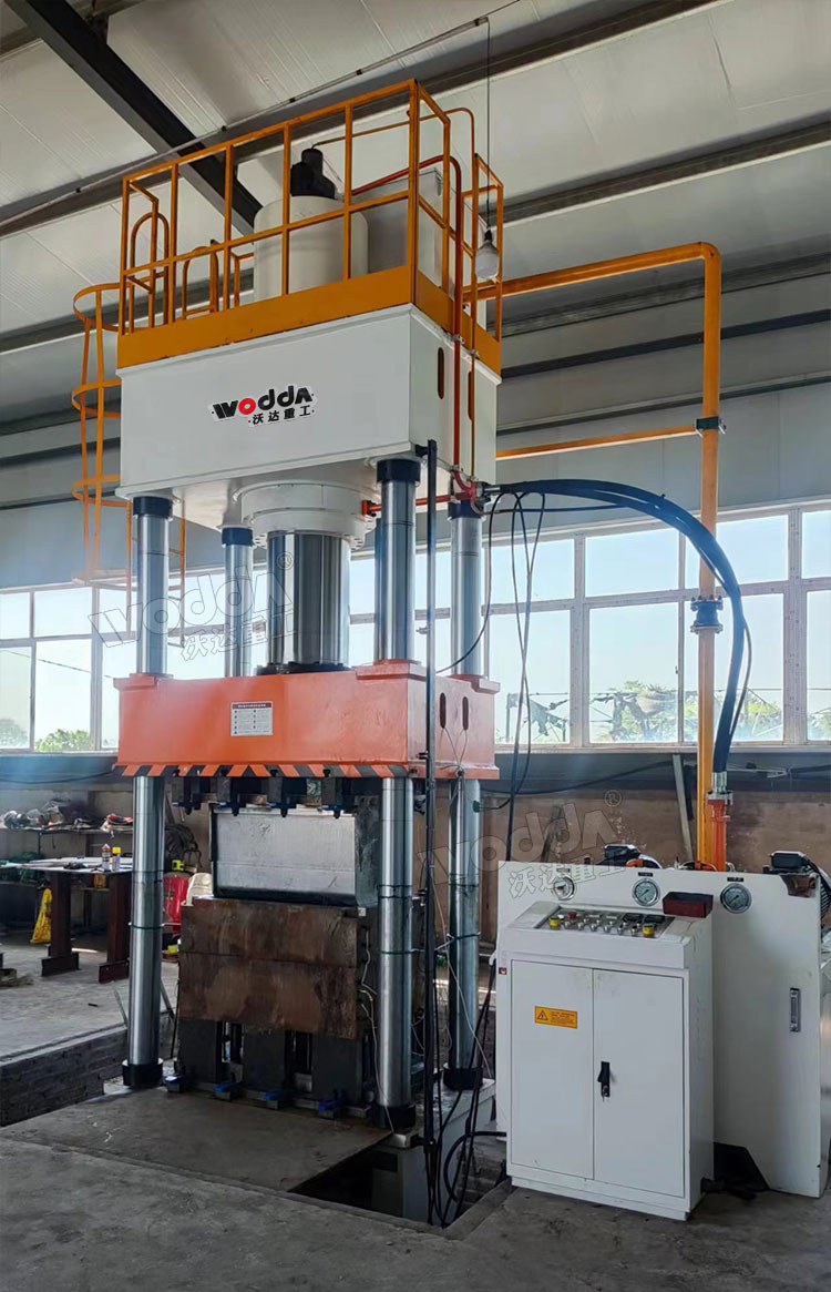 630噸U型樹脂排水溝成型液壓機 630噸U型樹脂排水溝成型液壓機