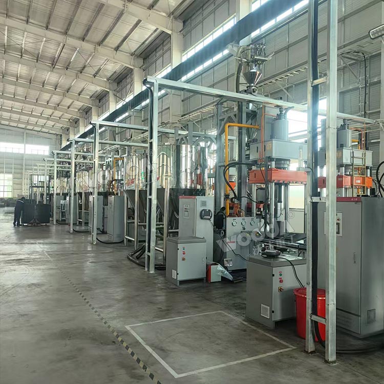 200噸石墨粉末成型液壓機客戶車間現場 200噸石墨粉末成型液壓機客戶車間現場