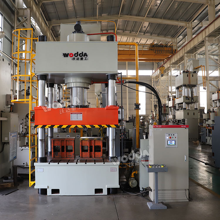 500噸四柱液壓機(jī) 500噸四柱液壓機(jī)