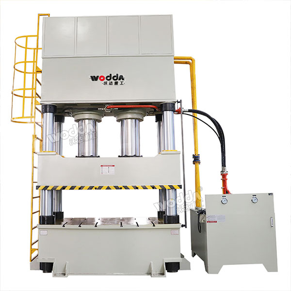 1000噸四柱液壓機(jī) 1000噸四柱液壓機(jī)