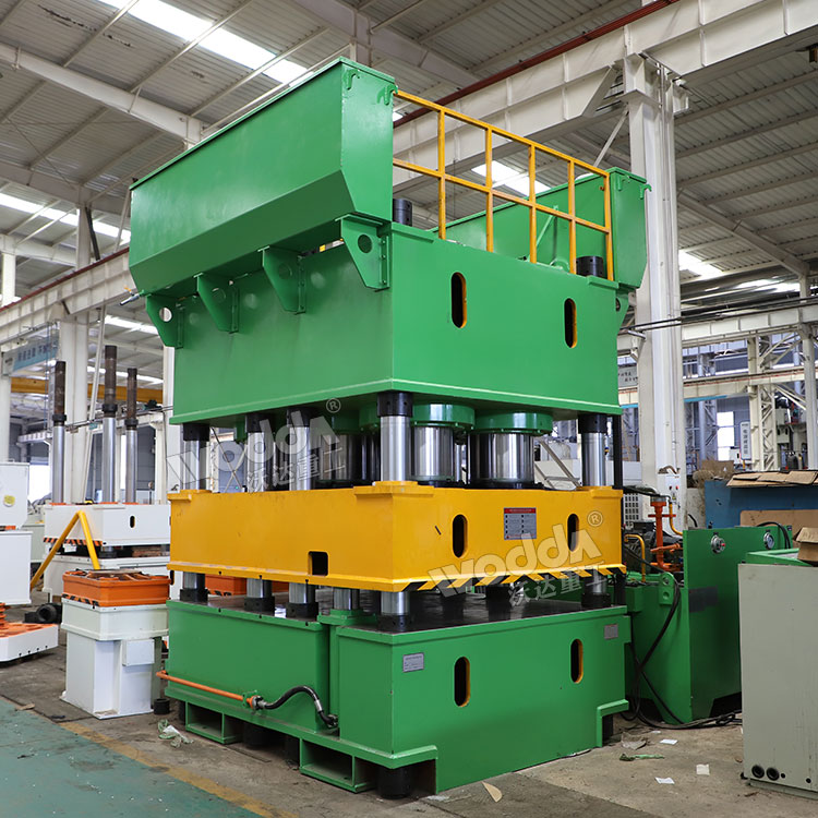 2400噸門面壓花機(jī)