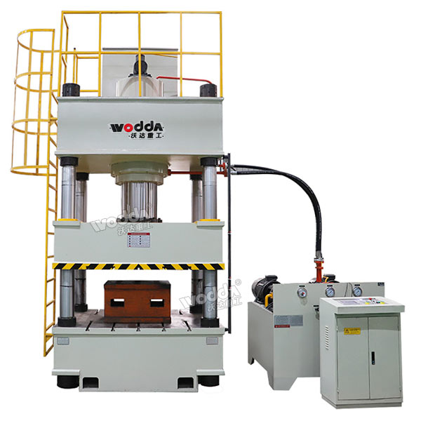 復(fù)合材料成型液壓機(jī)(630噸液壓機(jī)) 復(fù)合材料成型液壓機(jī)(630噸液壓機(jī))