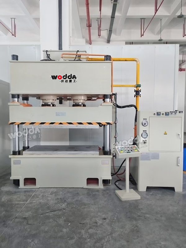 200噸四柱液壓機 200噸四柱液壓機