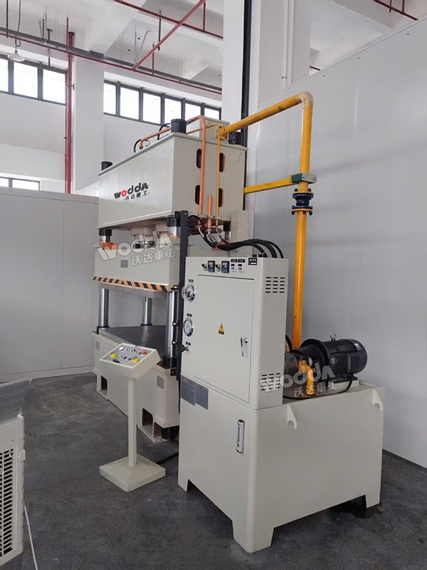 200噸四柱液壓機帶加熱板 200噸四柱液壓機帶加熱板