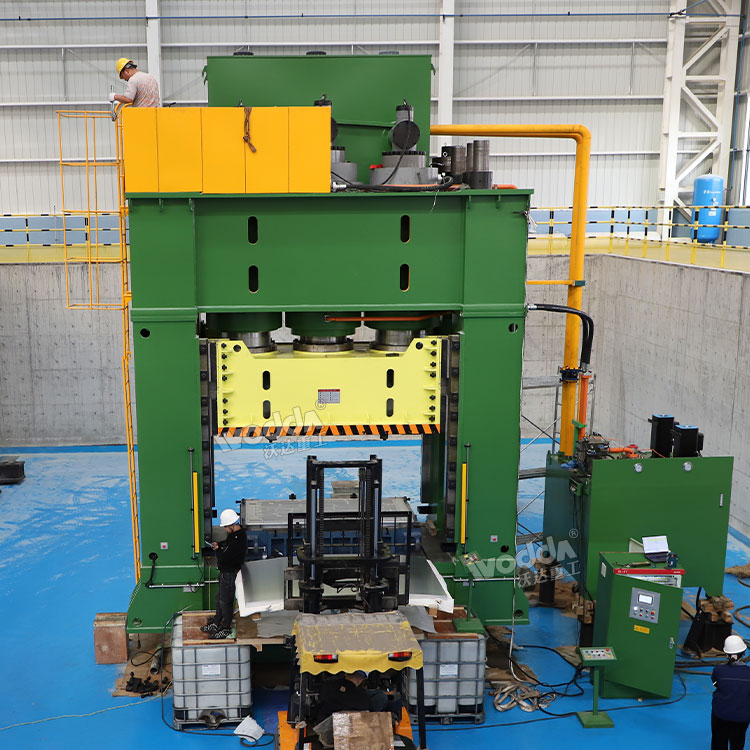 3000噸框架式液壓機(jī)