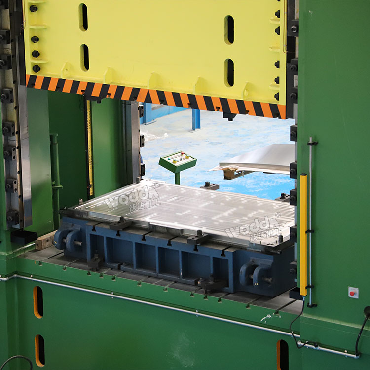 新能源液冷板模具 新能源液冷板模具