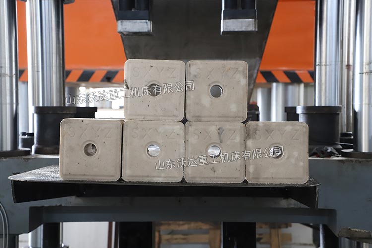 5公斤鹽磚 5公斤鹽磚