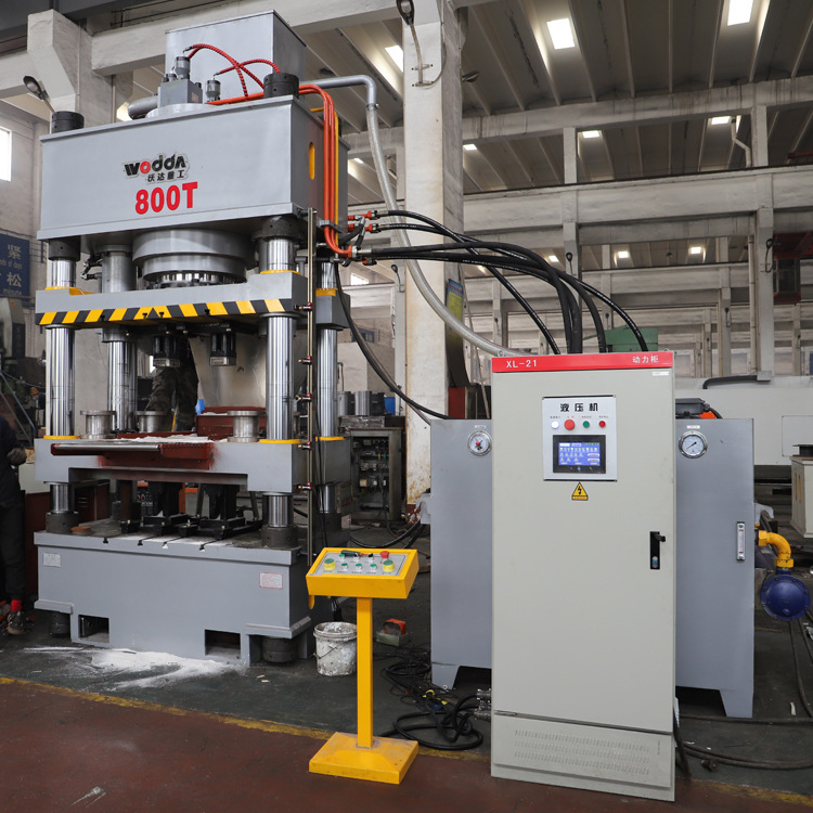 牛羊舔磚液壓機生產廠家 牛羊舔磚液壓機生產廠家